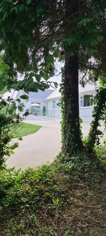 Annie'S House With Thermal Health Spa โมวิลล์ ภายนอก รูปภาพ