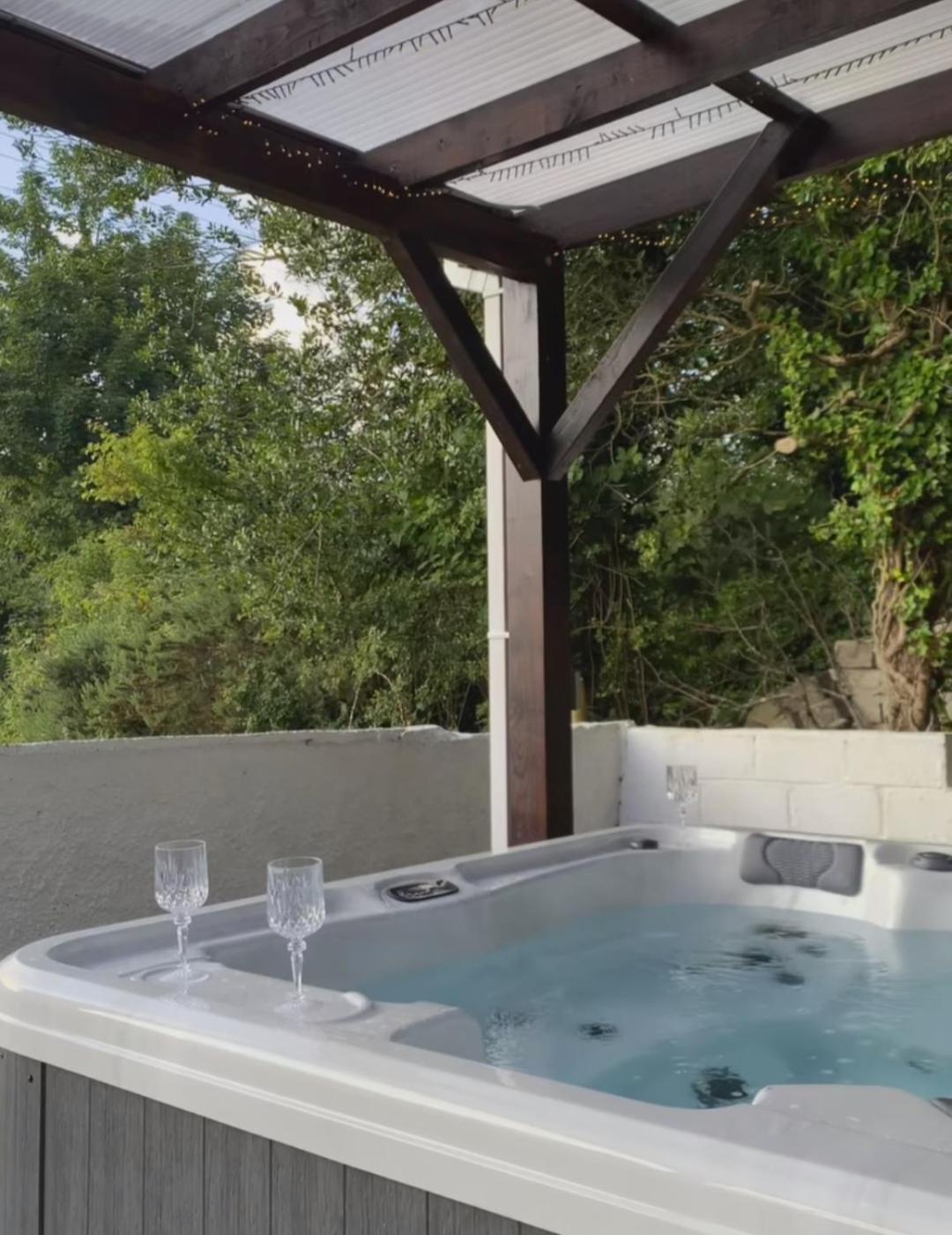 Annie'S House With Thermal Health Spa โมวิลล์ ภายนอก รูปภาพ